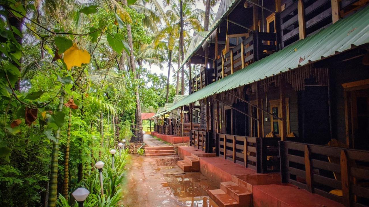 Shunyachi Lotusfeet Morjim Exterior photo